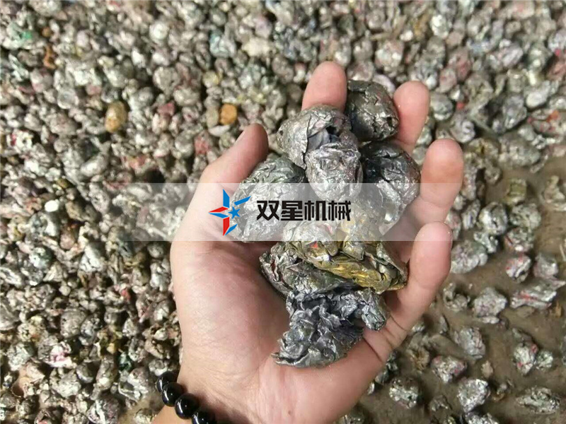 彩鋼瓦破碎機有效實現(xiàn)彩鋼瓦物料脫漆脫鐵銹處理的？