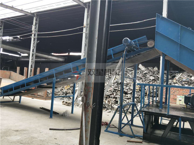 <a href='http://m.thecosmalshow.com/psxl/4.html' target='_blank'><span>廢鋼破碎機</span></a>客戶現場拍攝