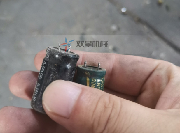 電路板拆解機客戶現場試機圖片
