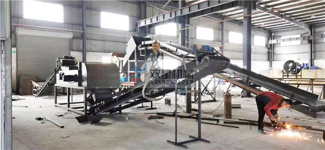 <a href='http://m.thecosmalshow.com/feilv/1660.html' target='_blank'><span>斷橋鋁破碎機</span></a>生產線