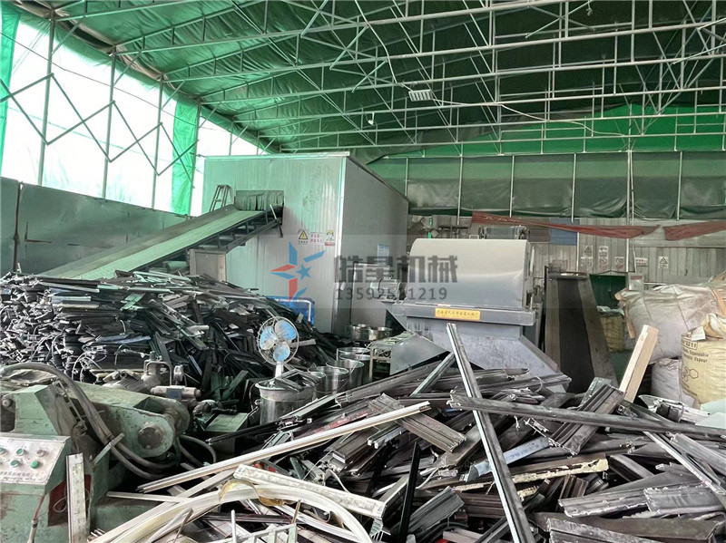 金屬破碎機設備軸承為什么要定期保養？